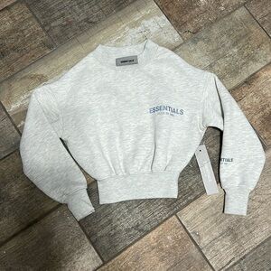Essentials Fear of God Kids Pullover Crewneck Oatmeal size XXS